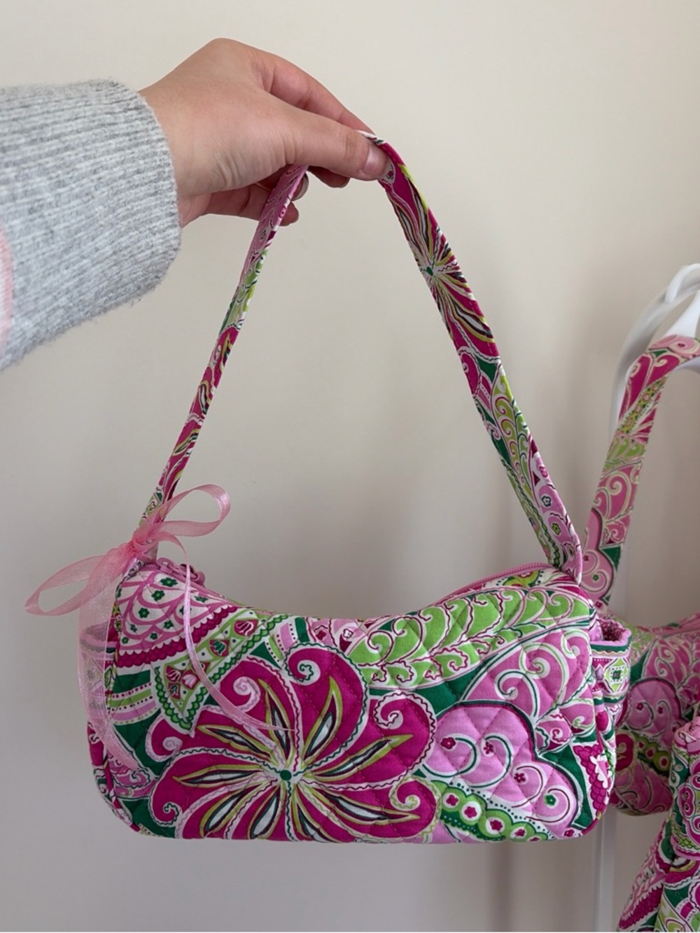 SOLD RARE Vera Bradley Pinwheel Pink Maggie Bag